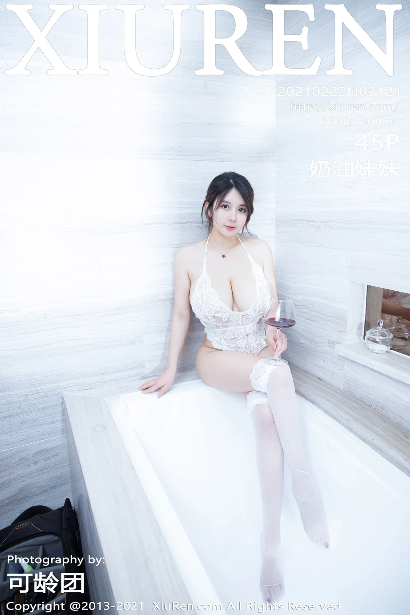 [XiuRen秀人网]VOL.3121 嫩模奶油妹妹精致镂空情趣内衣配蕾丝袜秀童颜巨乳极致诱惑写真45P-秀人网官方网站